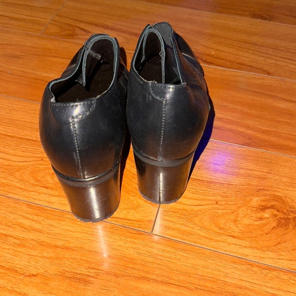 Excellent condition, Woman’s Italian Luca Grossi heeled leather boots. size 38 - Picture 2 of 11